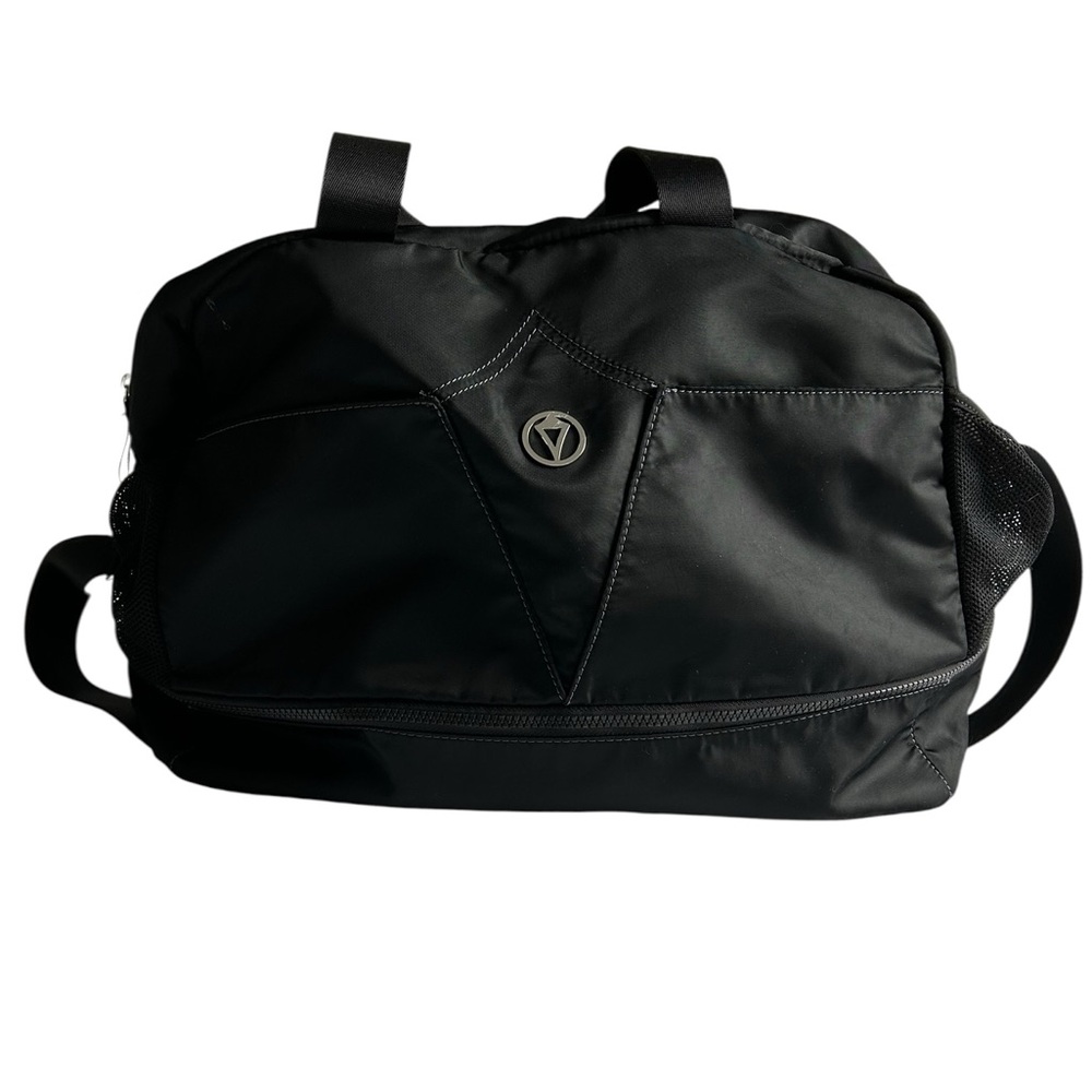 Ivivva by Lululemon Black Weekend Explorer Bag